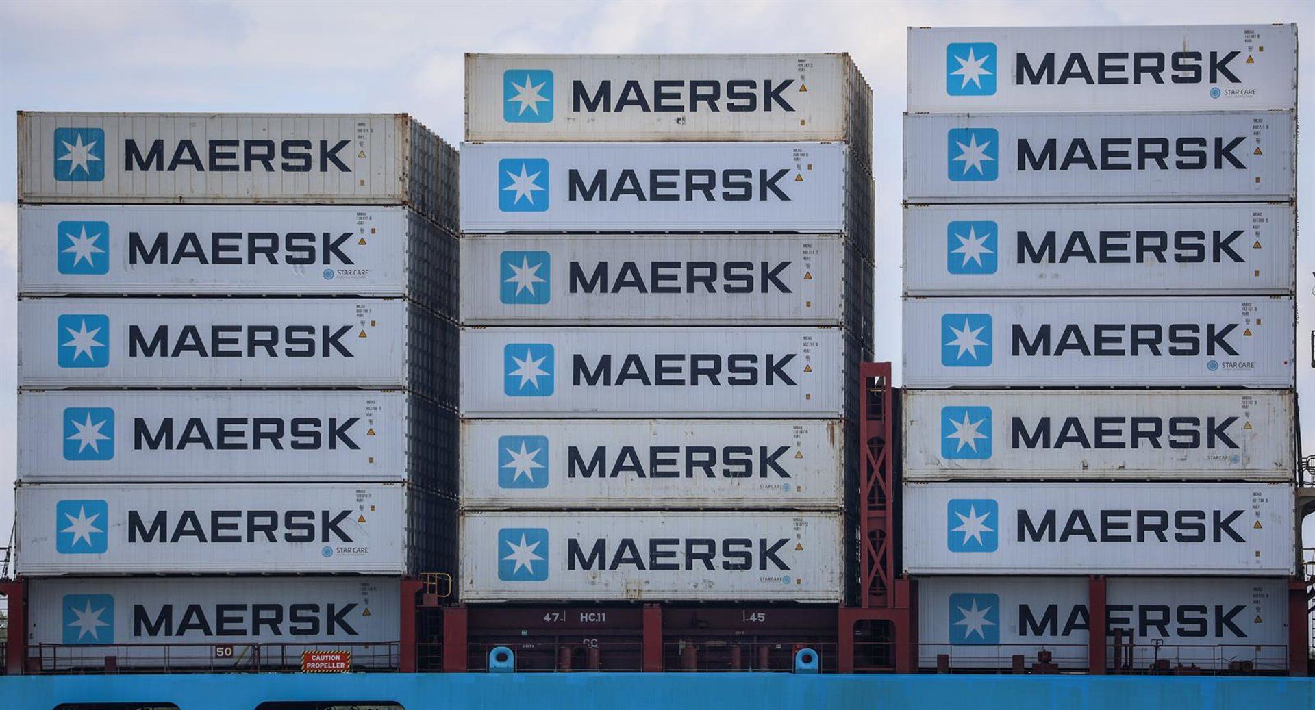 Maersk eleva projeção de lucro anual diante de demanda aquecida no transporte de contêineres