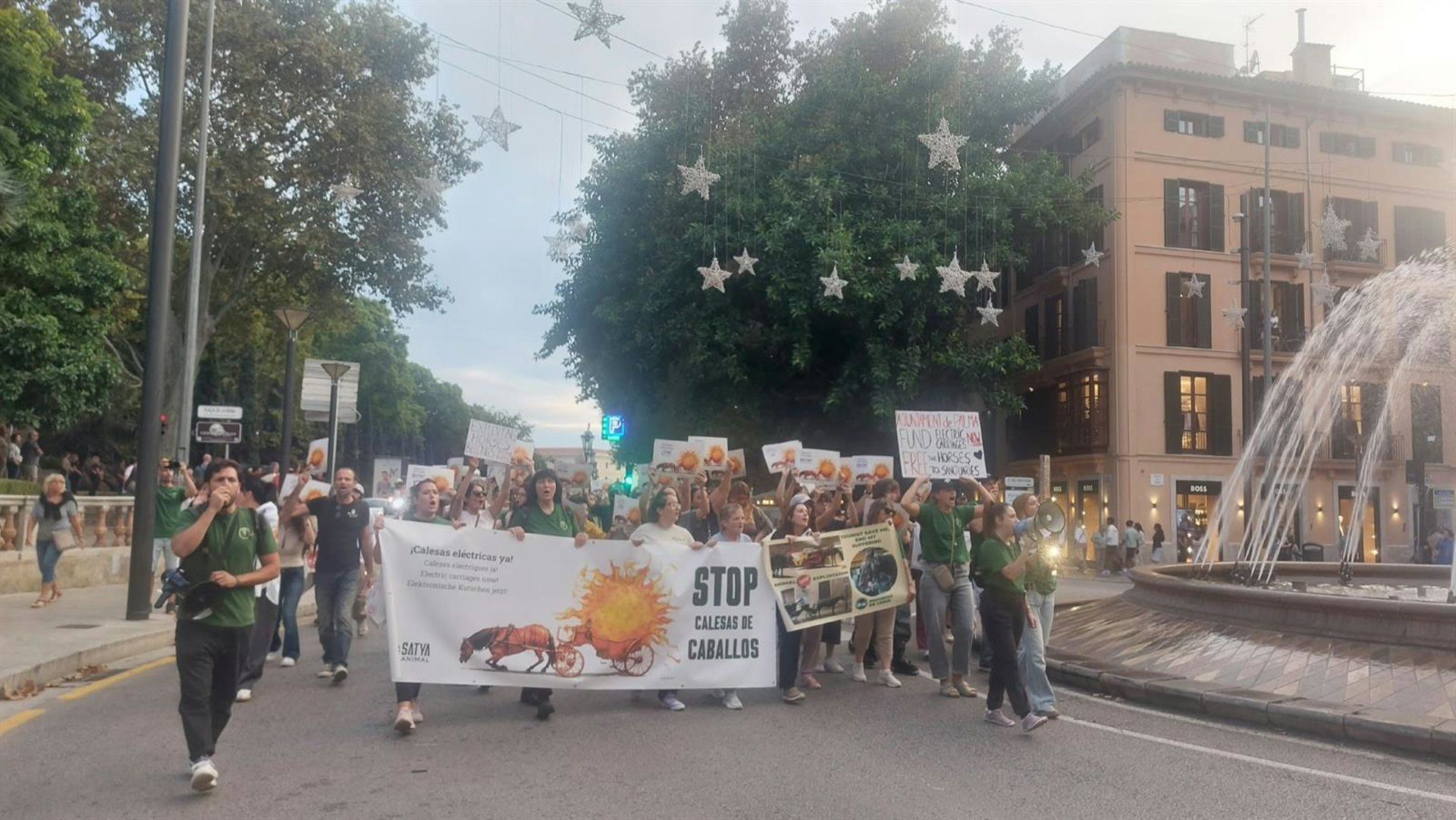 Palma debate futuro: charretes elétricas contra tradição equestre