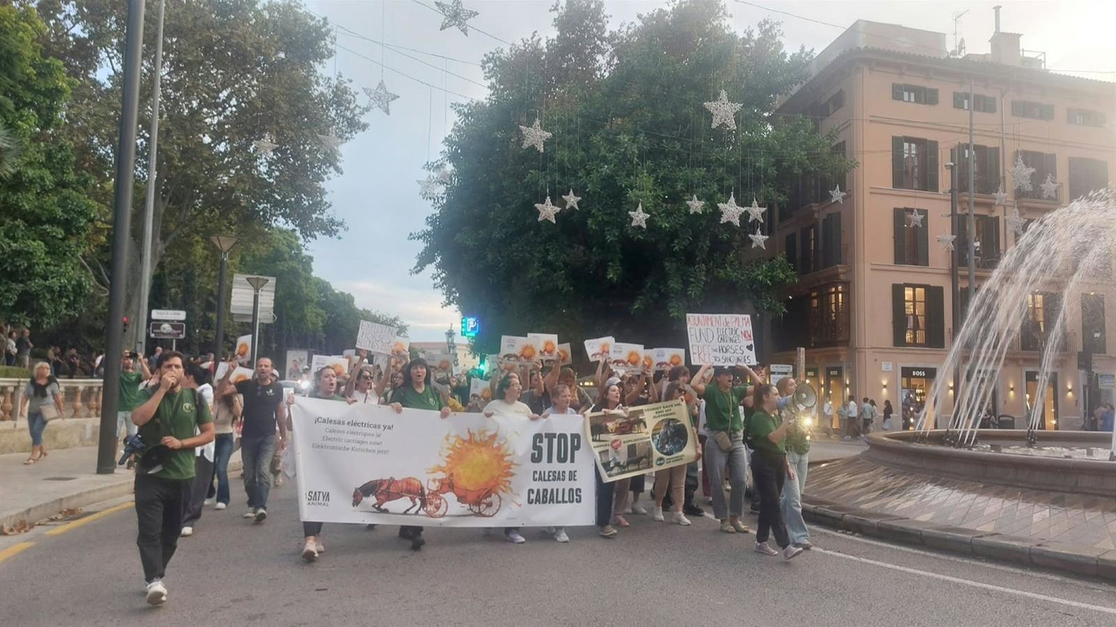 Palma debate futuro: charretes elétricas contra tradição equestre
