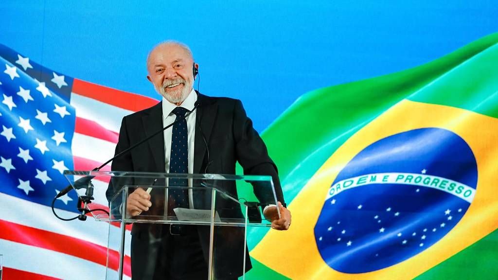 Lula desafia protecionismo de Trump e propõe integração via Pix no Mercosul