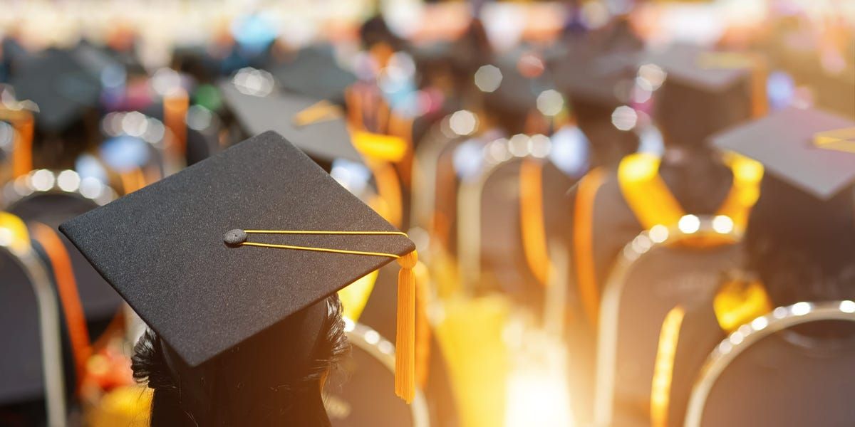 A conta chegou para as faculdades predatórias: a justiça por trás de US$ 23 bi