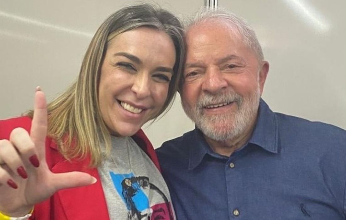 Mensagens de lobista citam presentes a assessor de Lula