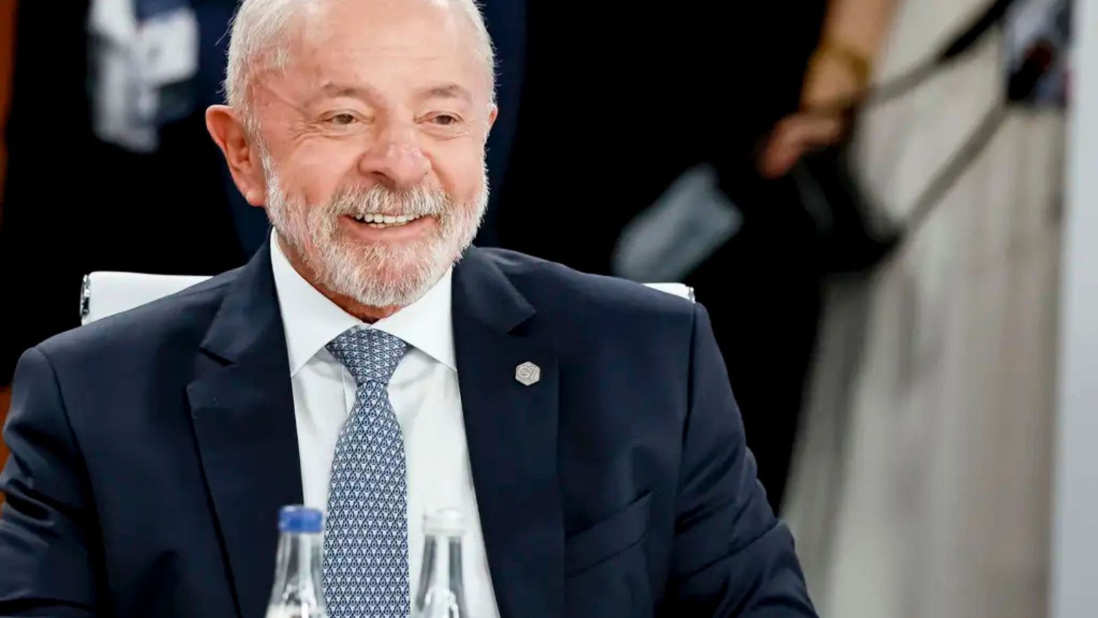 Lula defende regulação digital no G7 e usa Pix como trunfo diplomático