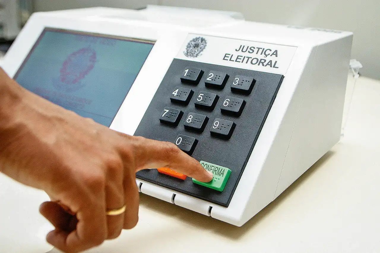 A logística secreta que blinda a urna eletrônica