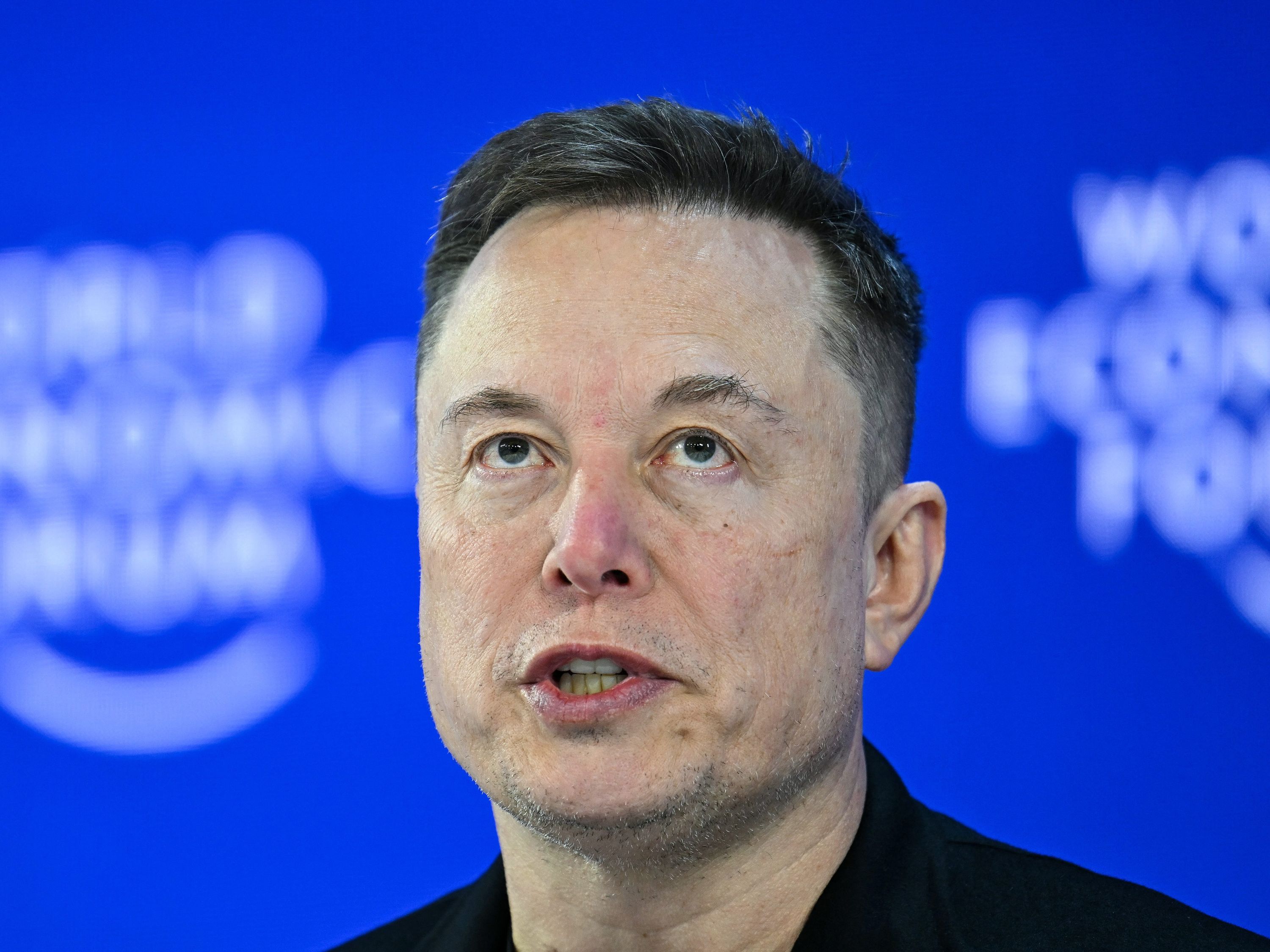 ZDF remove acusação contra Musk após ameaça de processo judicial