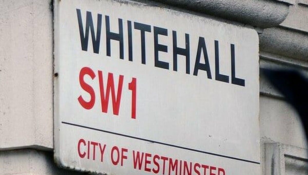 A promessa de IA no governo britânico: auditores pedem a fatura