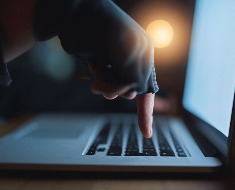 Hackers decifram patch da Oracle antes do público em ataque ao E-Business Suite