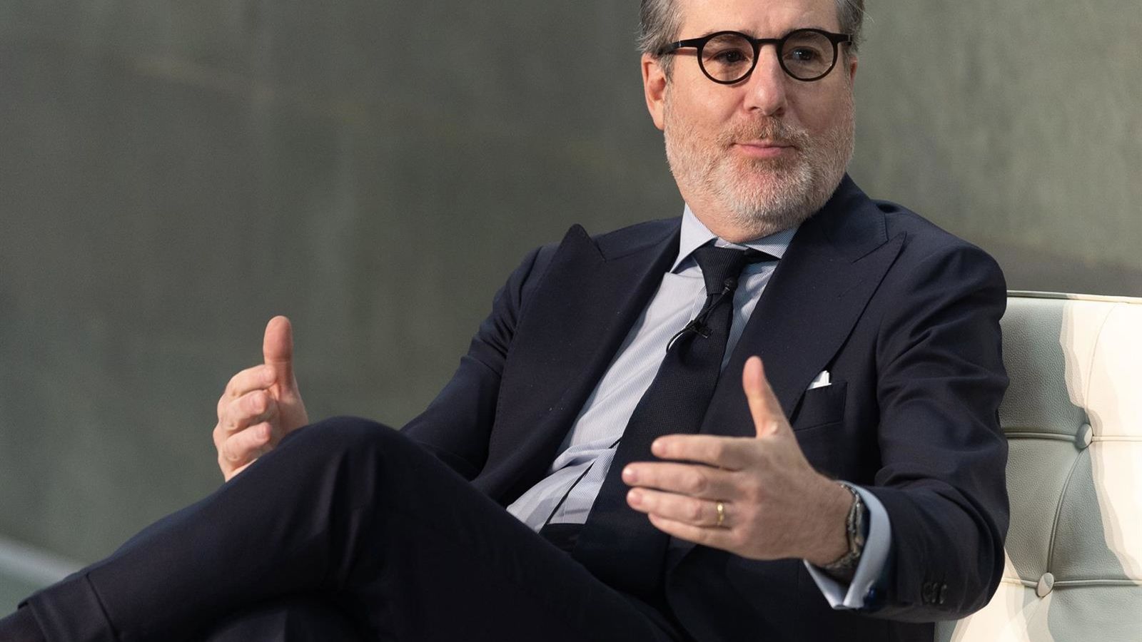 Santander: Crédito e terrenos livres para destravar moradia