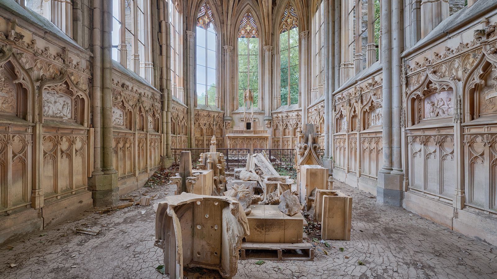 Fotógrafo revela segredos de lugares abandonados na França e Itália