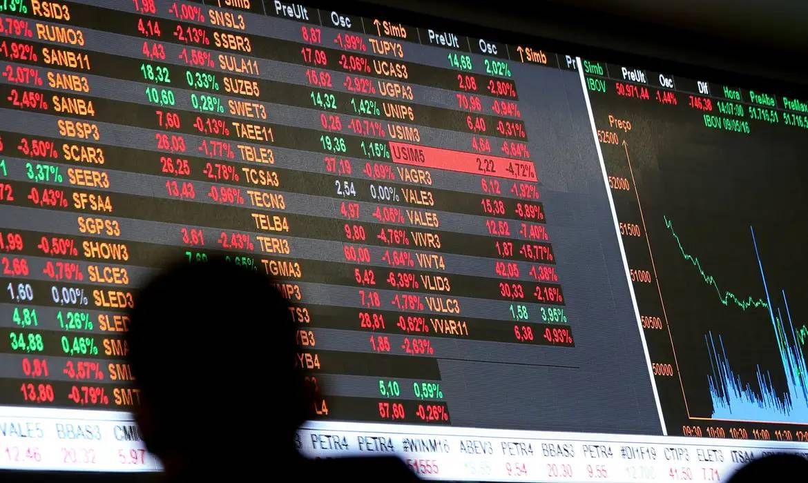 JPMorgan mapeia oportunidades na Bolsa brasileira após saída de R$ 34 bilhões em capital estrangeiro