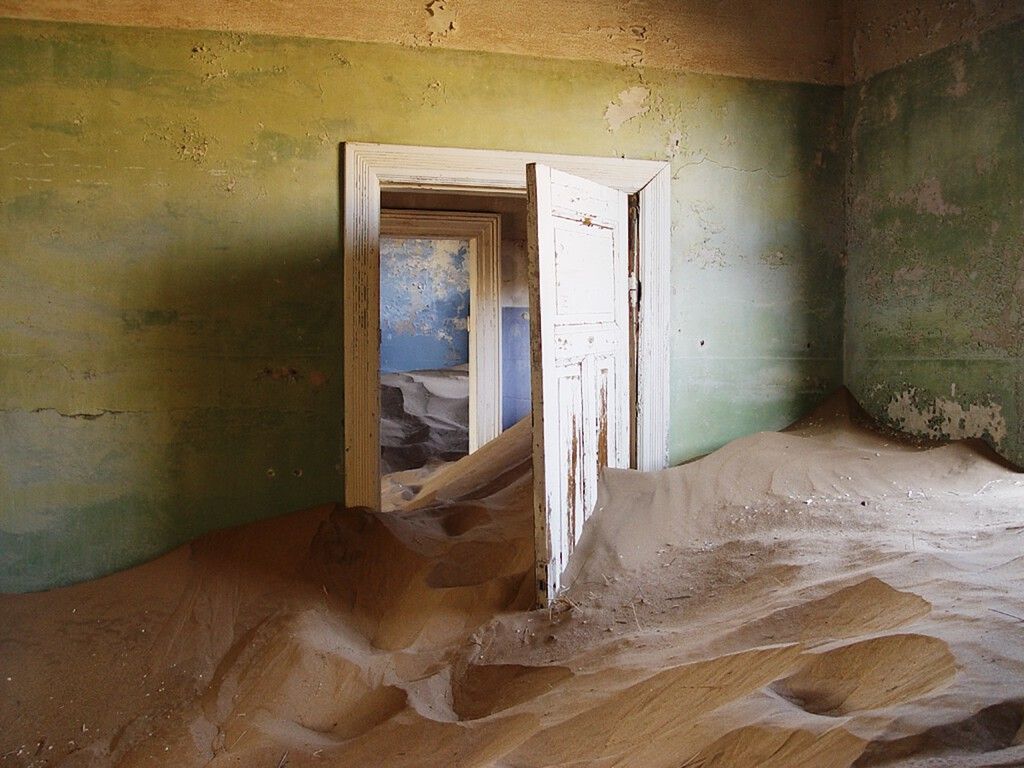 Kolmanskop: a cidade fantasma que o deserto engoliu após o fim da era dos diamantes