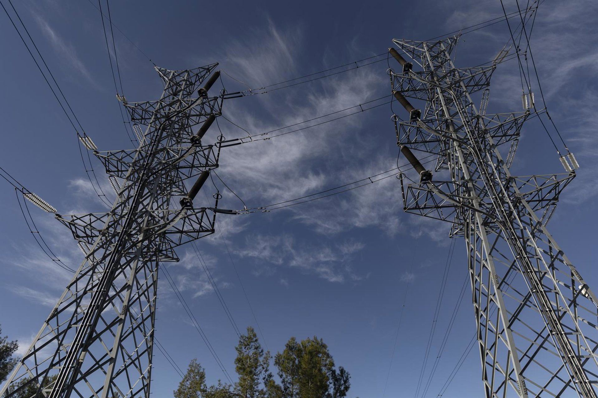Preço da eletricidade na Espanha salta para mais de €200/MWh pela primeira vez desde 2022