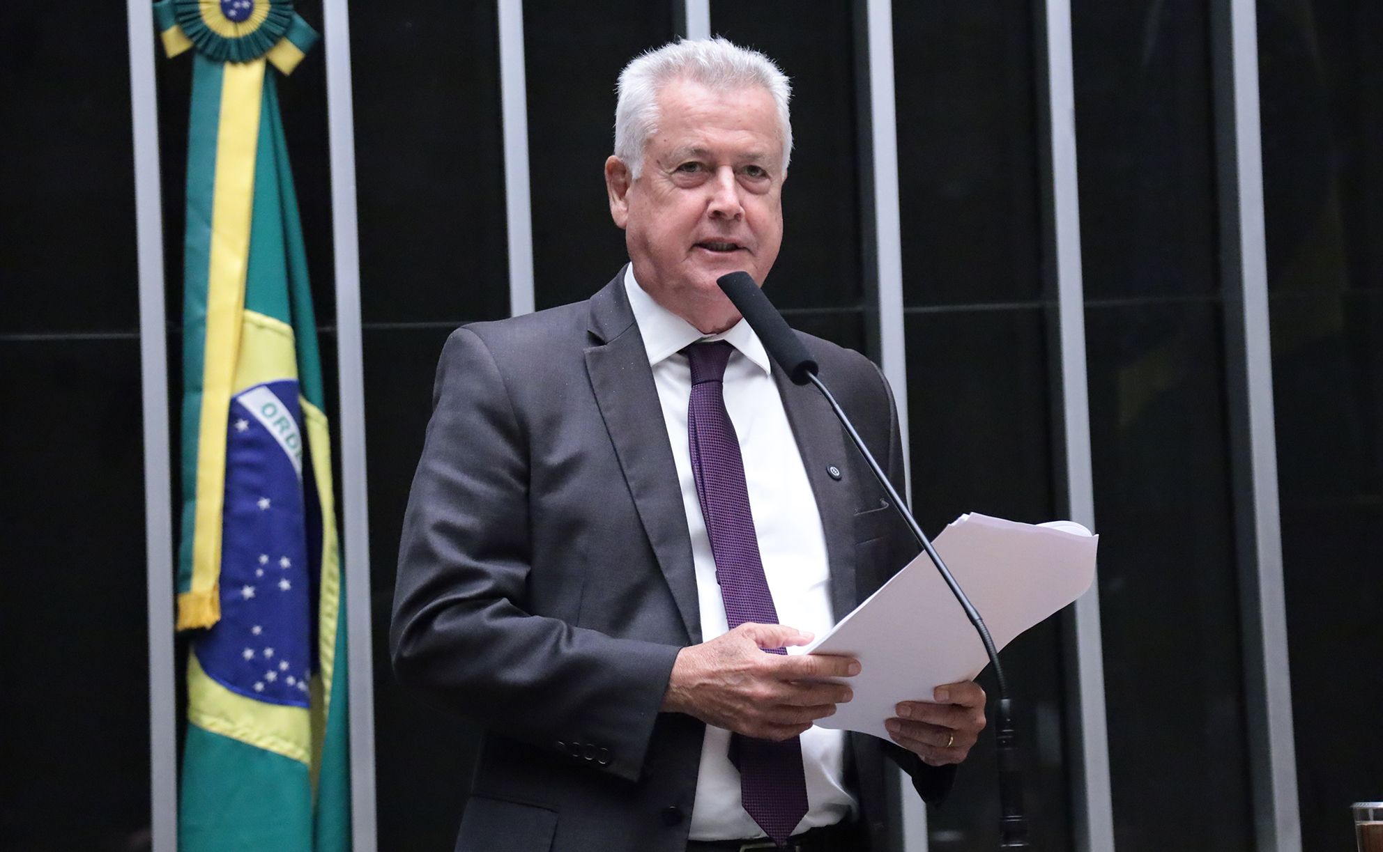 Câmara aprova margem de preferência de 20% para indústria nacional em licitações