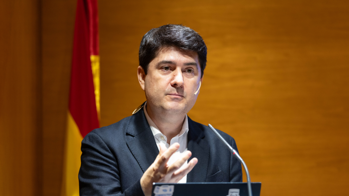 Javier García Martínez e o novo ciclo tecnológico — por que a escala dita o ritmo global