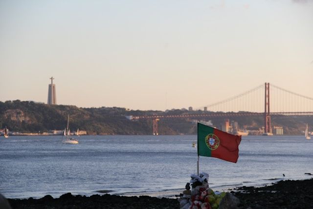 Êxodo de milionários alcança 165 mil pessoas — Brasil segue rota de saída para EUA e Portugal