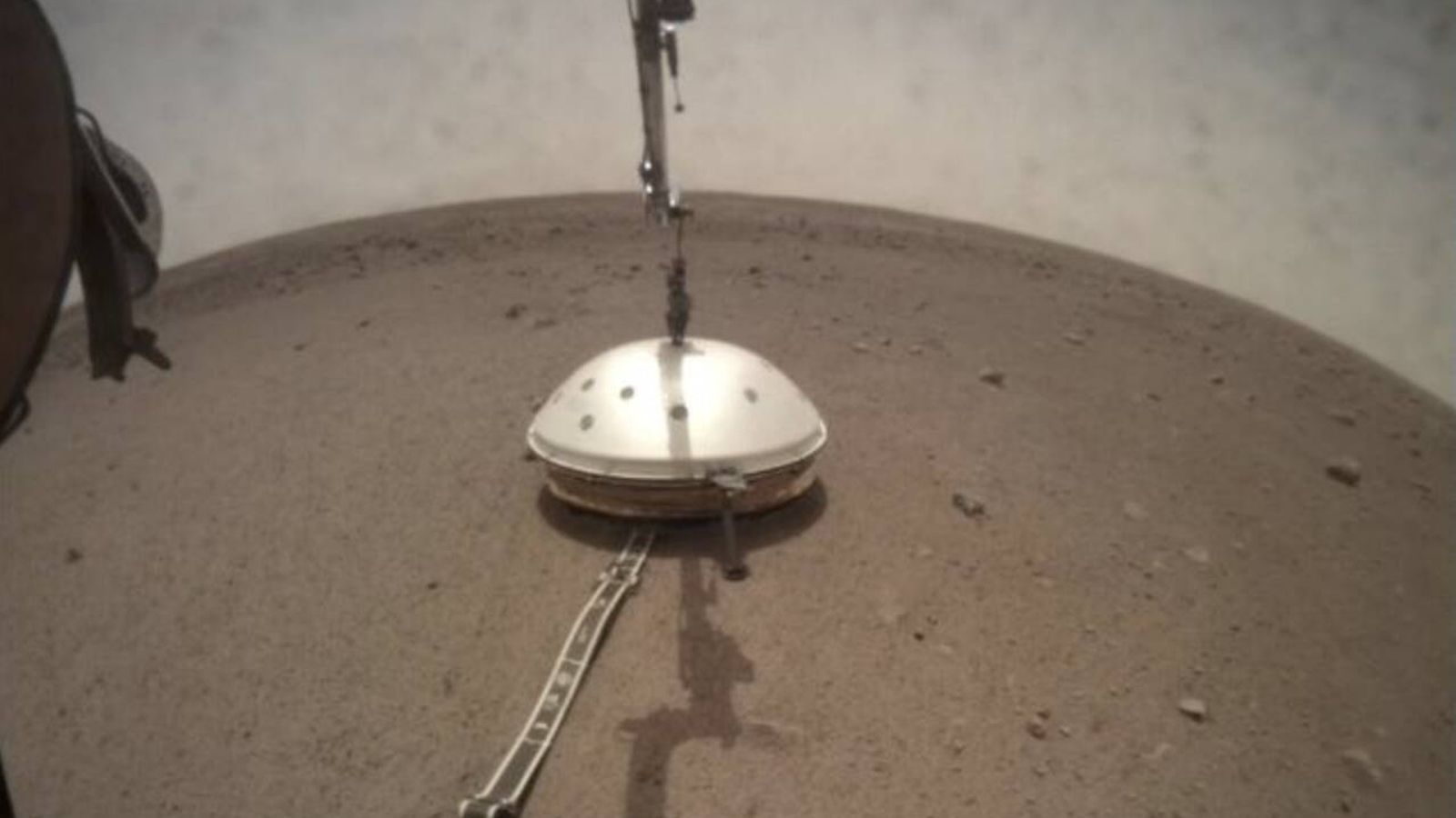 NASA detecta sistema magmático oculto sob a crosta de Marte
