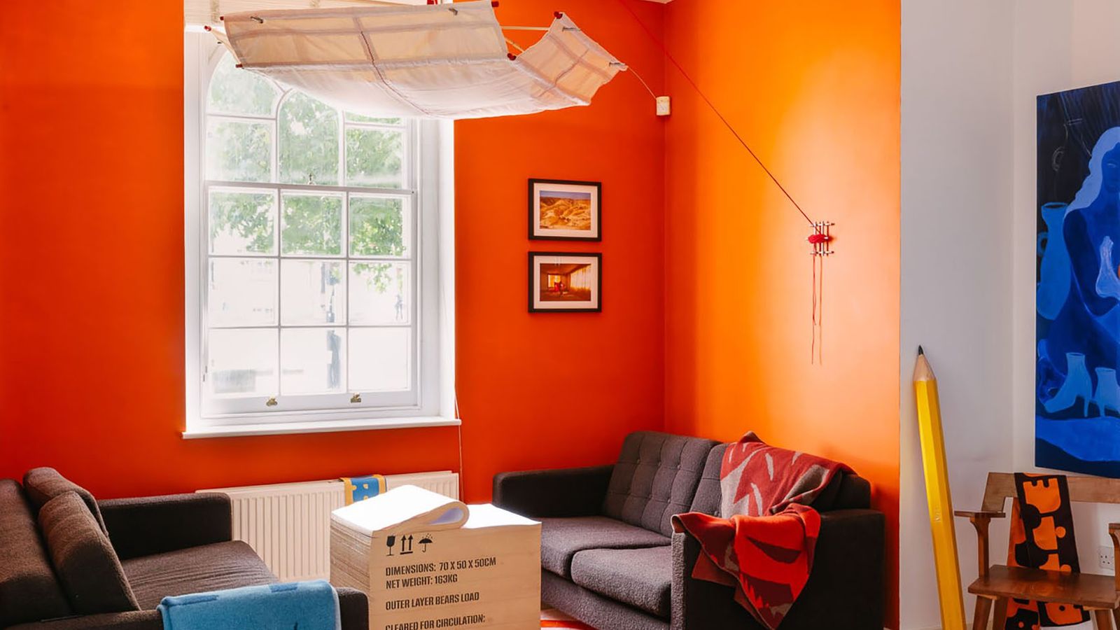 UAL troca o museu pelo apartamento: um arquivo de design para se viver