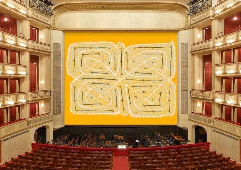 A arte antes da ária: a cortina da Ópera de Viena