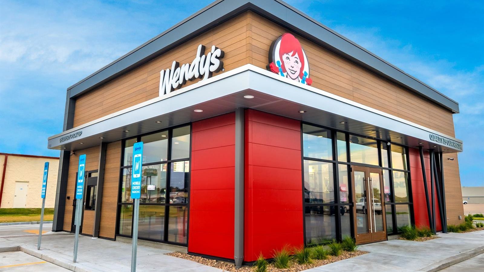 Nelson Peltz quer tirar Wendy's da bolsa por US$ 1,255 bilhão