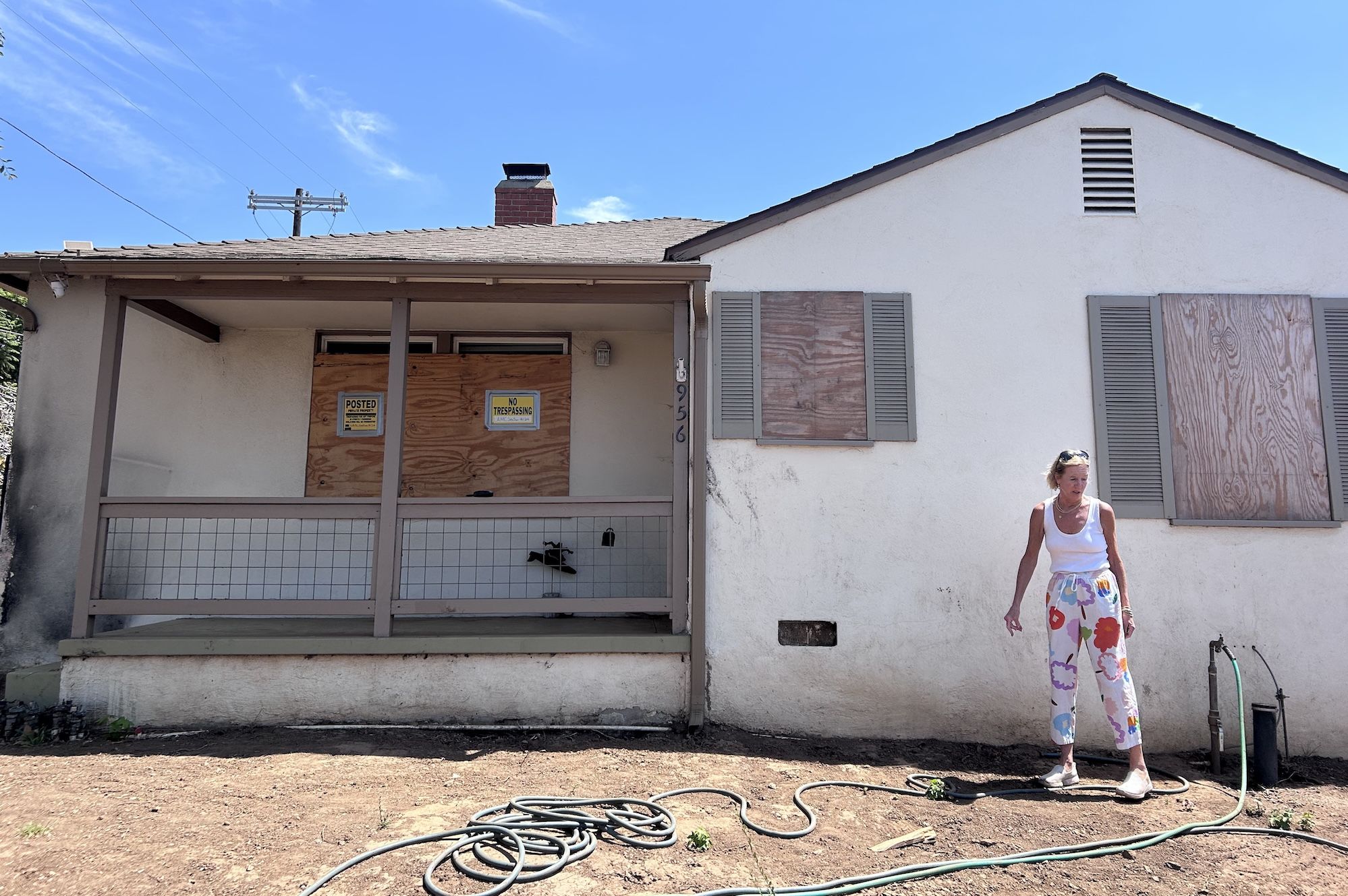 Eleição na Califórnia definirá futuro do seguro contra incêndios climáticos