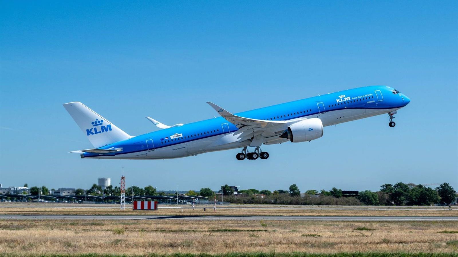 KLM aposta em A350 para renovar frota e reduzir emissões