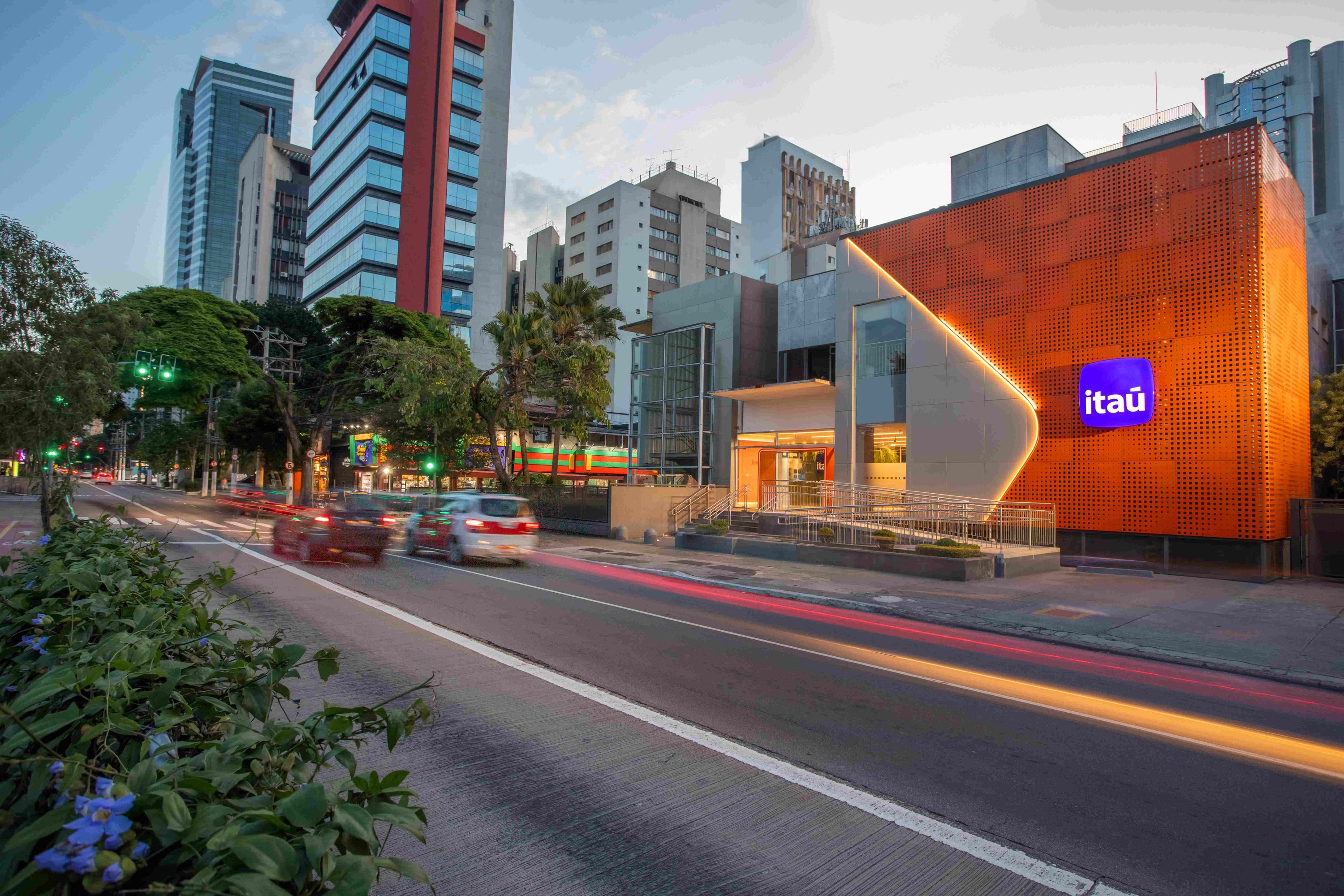 Bradesco BBI elege Itaú como favorito entre bancões e revisa estimativas para BB e Santander