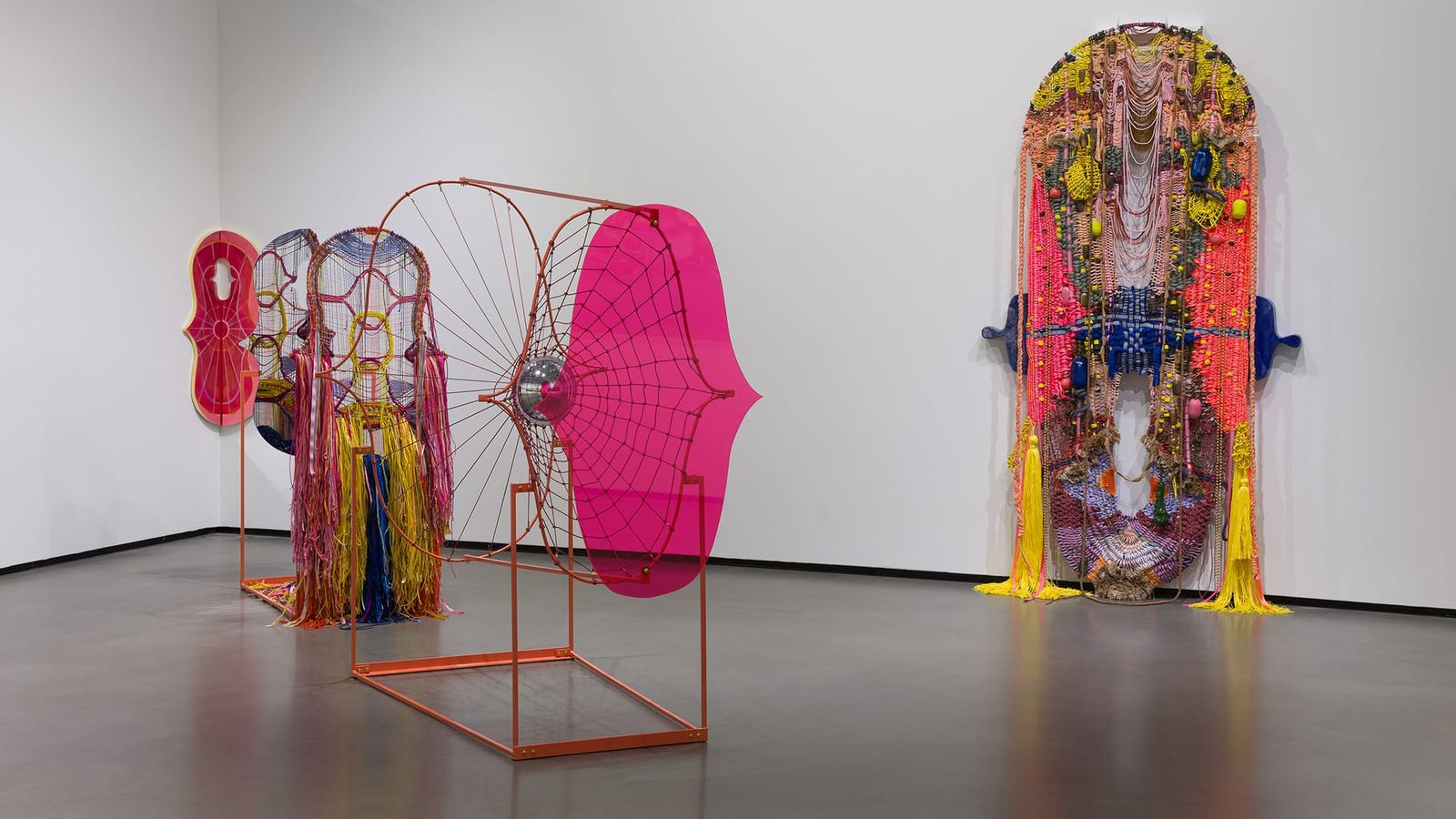 UC Davis une arte e tecnologia em exposição multidisciplinar — e redefine o papel do design