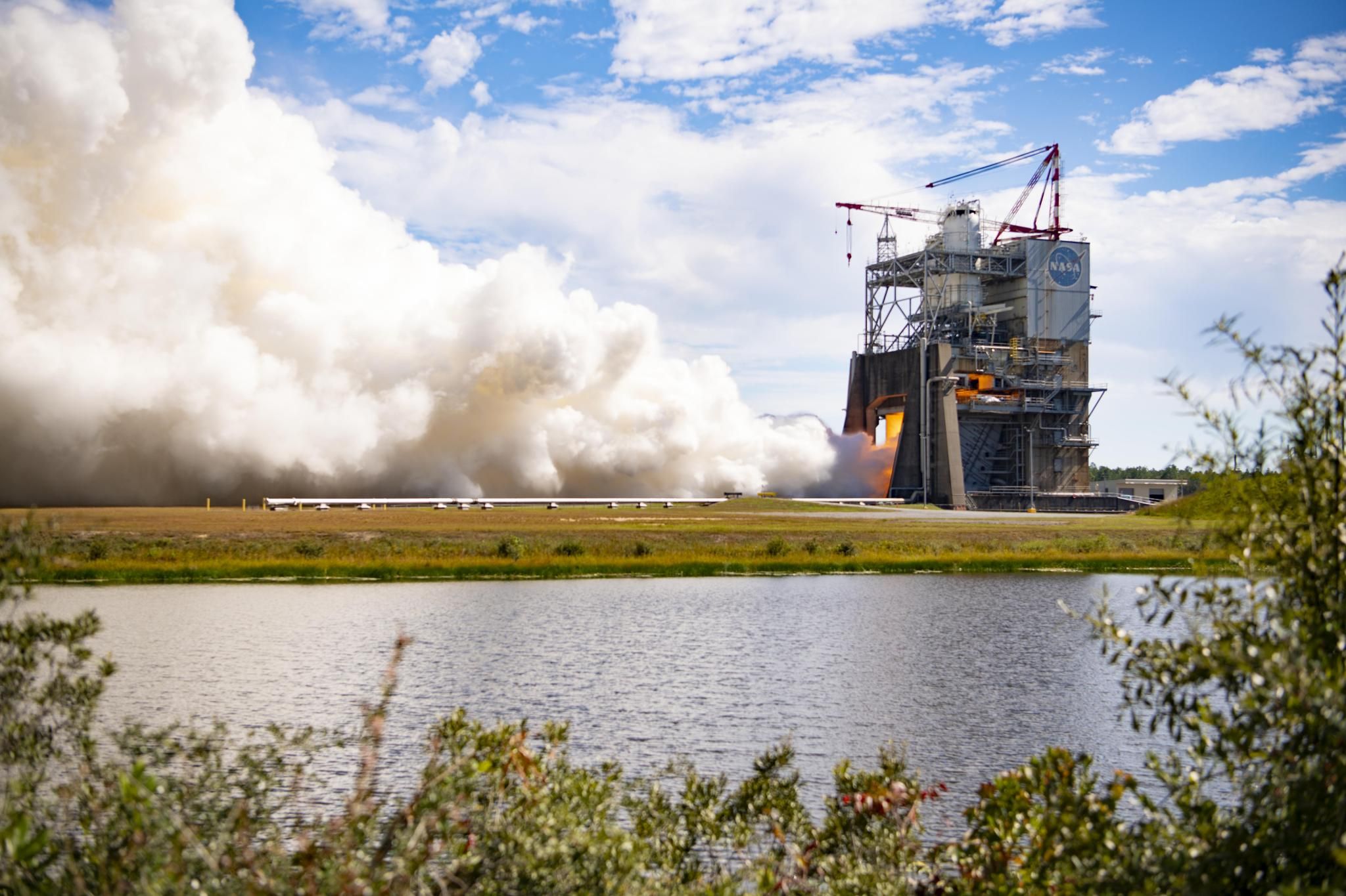 NASA testa motor RS-25 em mais um passo para o programa Artemis