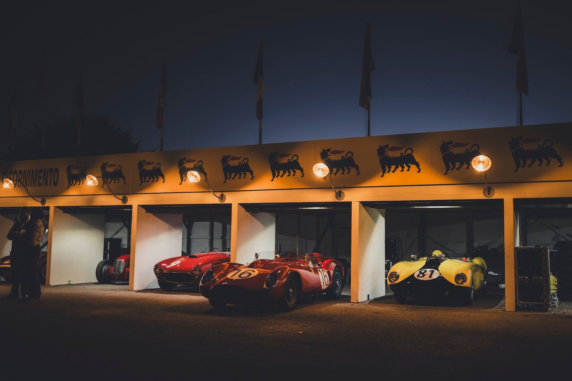 Goodwood Revival: onde a história do automóvel encontra a paixão