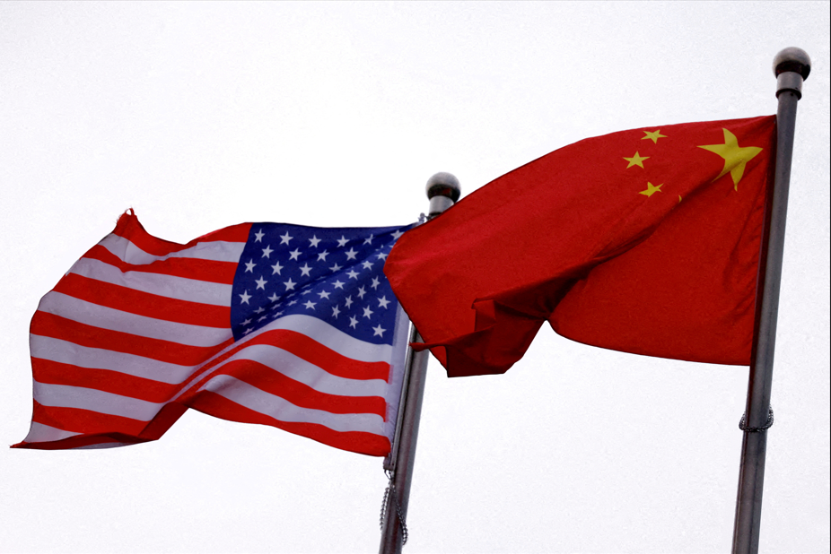 China a CEOs dos EUA: seu alerta sobre IA é 'competição desleal'
