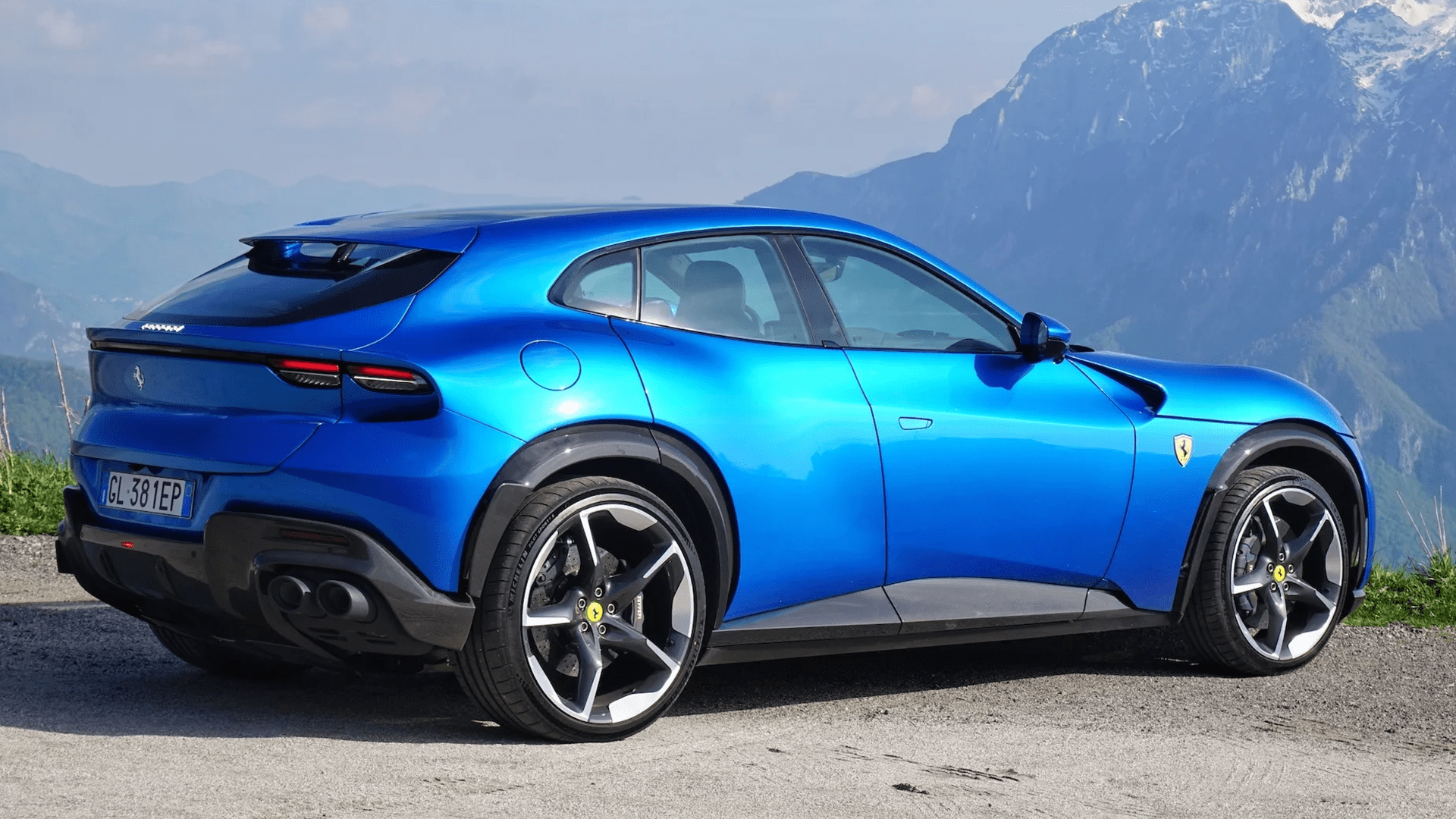 Supercarros e SUVs — a estratégia por trás da diversificação de luxo