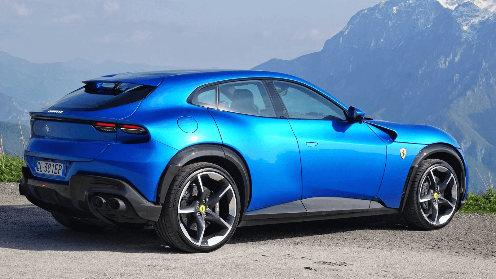 Supercarros e SUVs — a estratégia por trás da diversificação de luxo