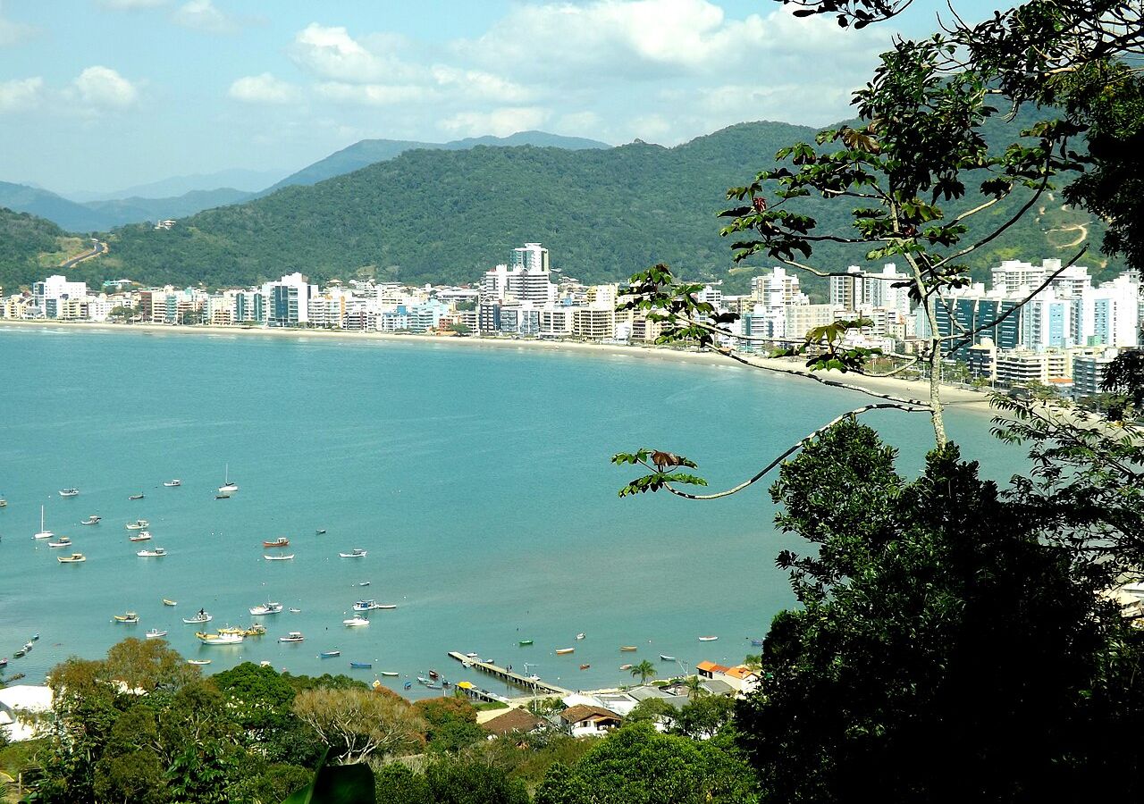Itapema supera Balneário Camboriú e assume metro quadrado mais caro do país