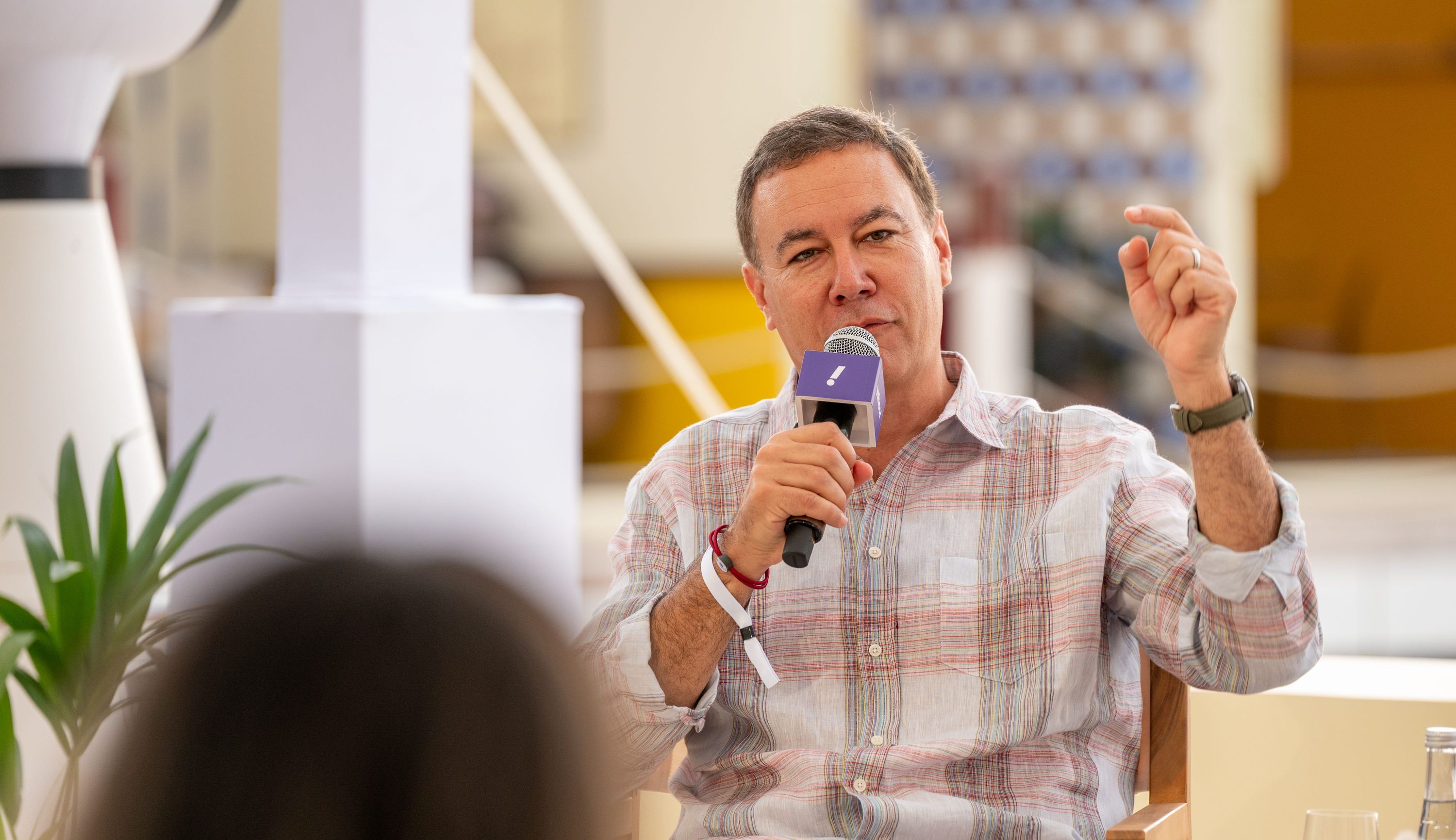 Valor do conteúdo original sobe enquanto IA satura mercado — dizem líderes em Cannes
