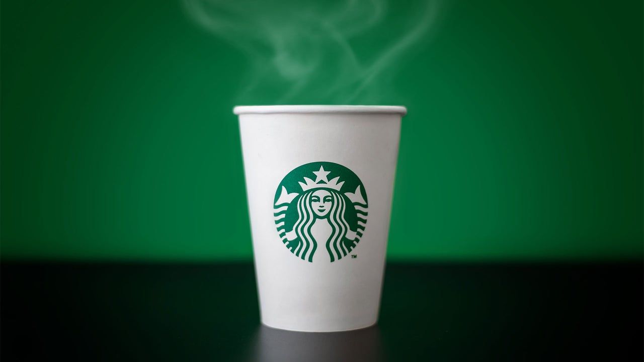 Starbucks fecha 250 lojas na América do Norte em nova onda de reestruturação