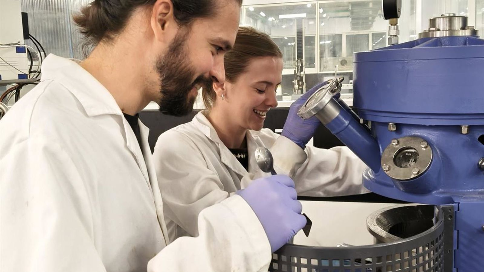 Ence e ShareTex avançam em testes para reciclar resíduos têxteis na Espanha
