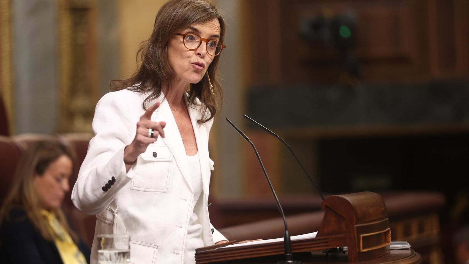 Conflito médico na Espanha paralisa 91 mil atendimentos — PP pressiona governo