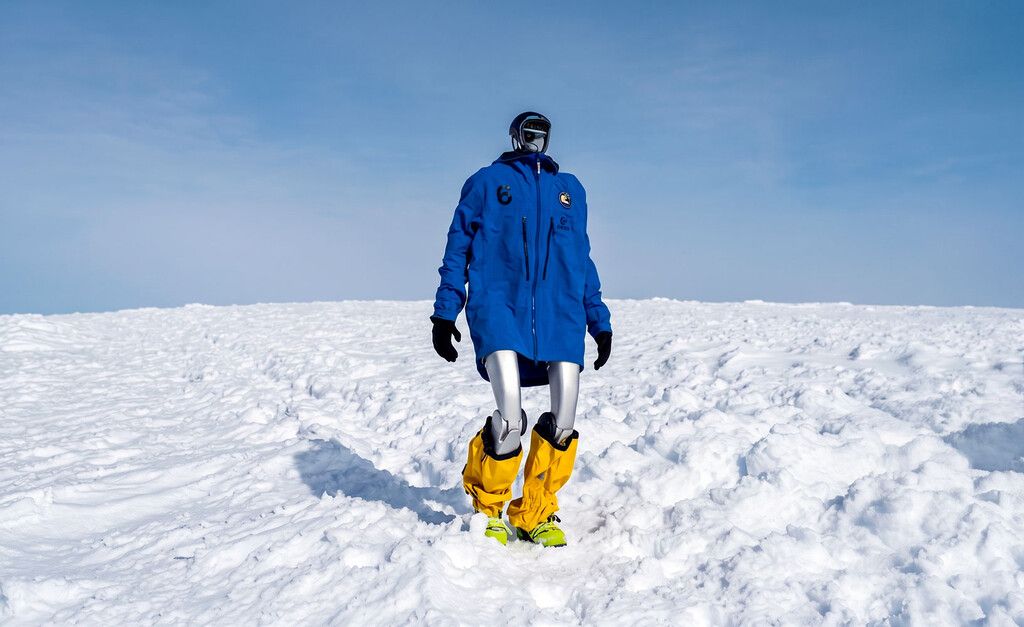 Unitree G1 escala vulcão e mira o Everest — o novo teste de resistência robótica
