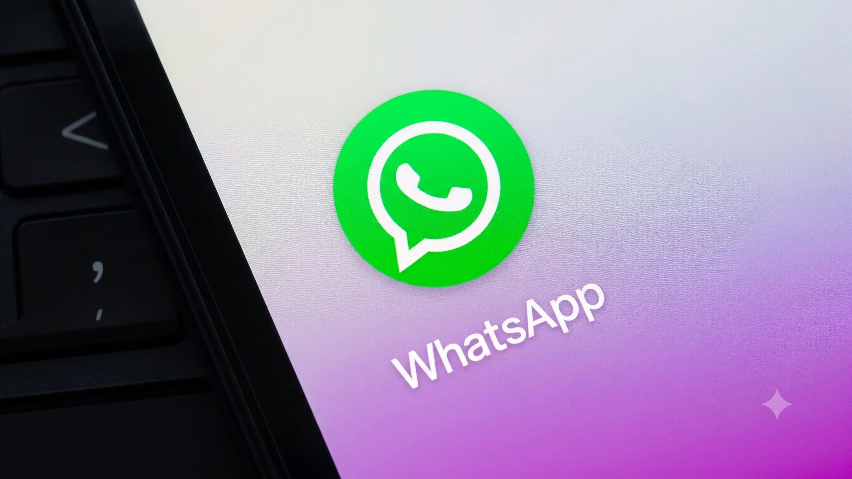 WhatsApp testa aba de contatos com 'online' estilo MSN