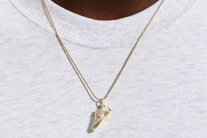 Nike: do asfalto ao ouro com pingente de US$ 5.750