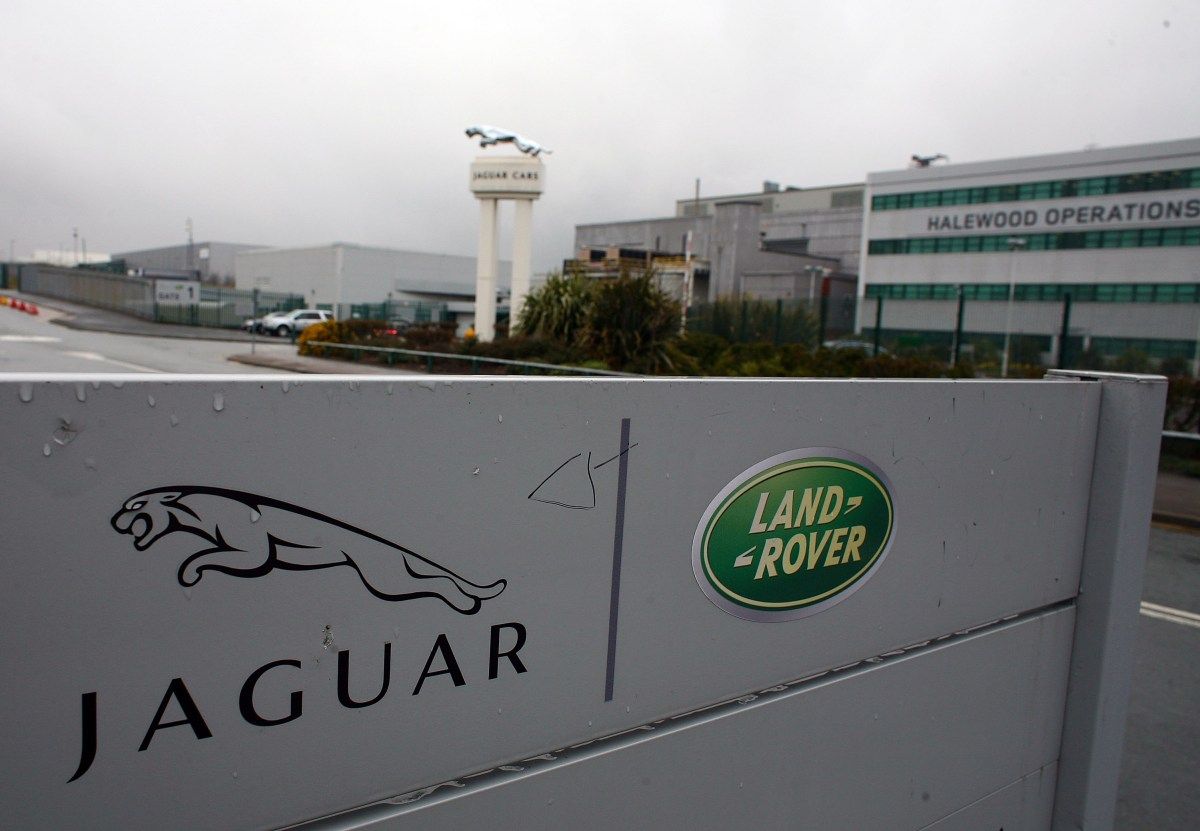 Hackers russos estariam por trás de ataque de US$ 2,5 bilhões à Jaguar Land Rover, aponta relatório