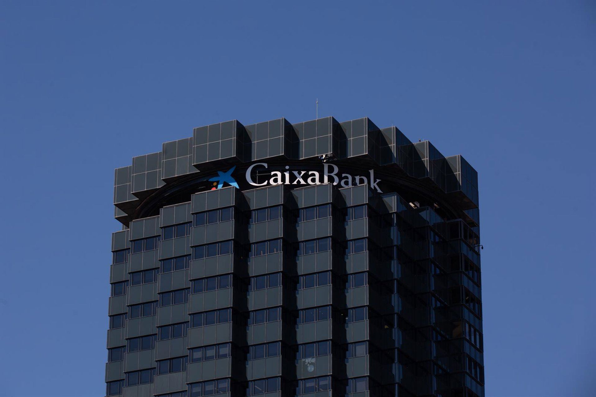 CaixaBank estende acordo com Google Cloud por 10 anos para turbinar IA