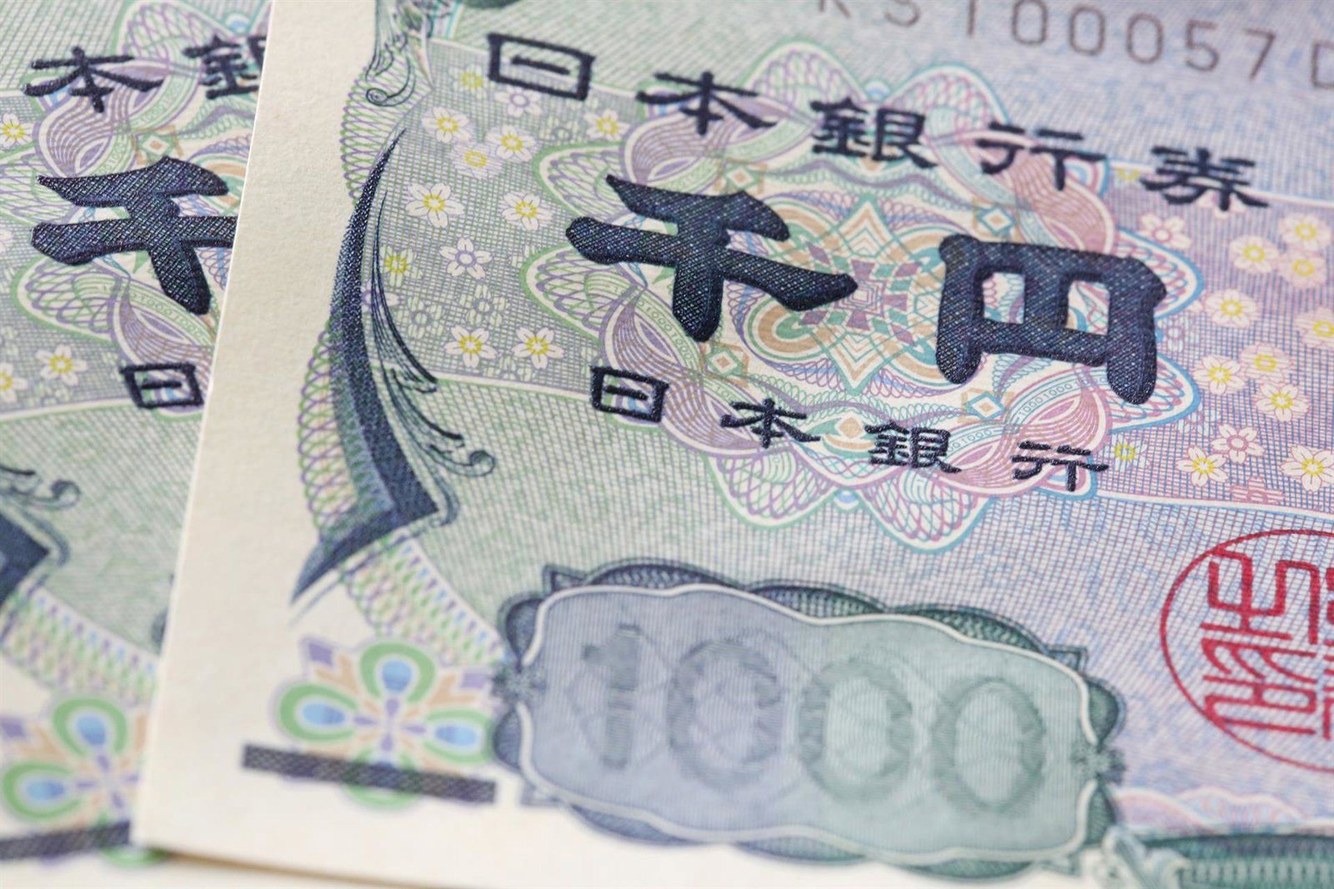 Japão monitora iene em mínima de 40 anos — intervenção no mercado de câmbio ganha força