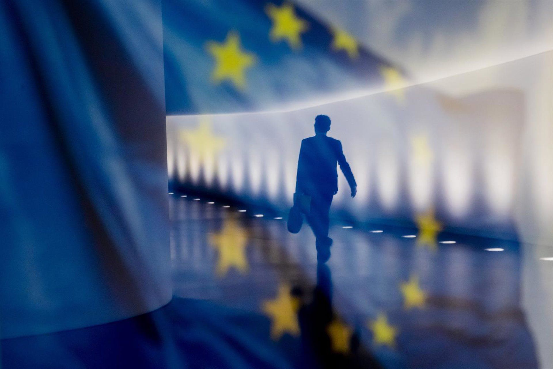 Dívida da UE pode chegar a €1 trilhão em 2027, alerta Tribunal de Contas