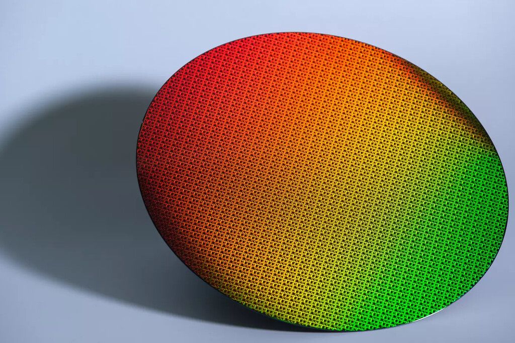 Intel recupera fôlego com contratos de Google e Nvidia