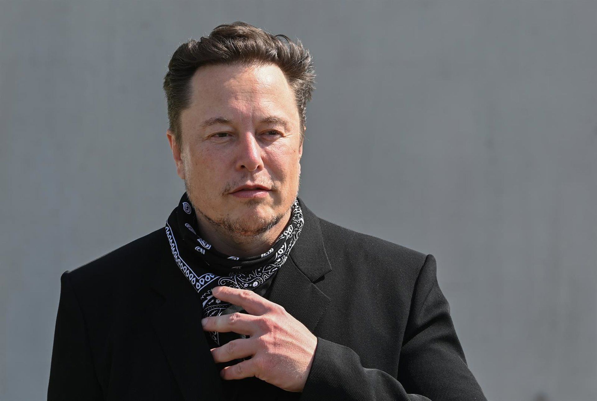 SpaceX desafia gigantes europeus com espectro de banda baixa