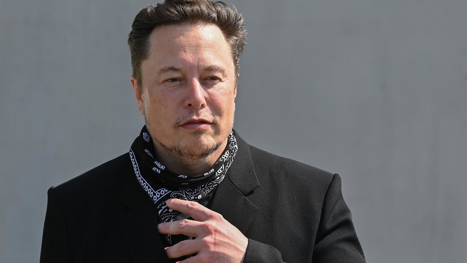 SpaceX desafia gigantes europeus com espectro de banda baixa