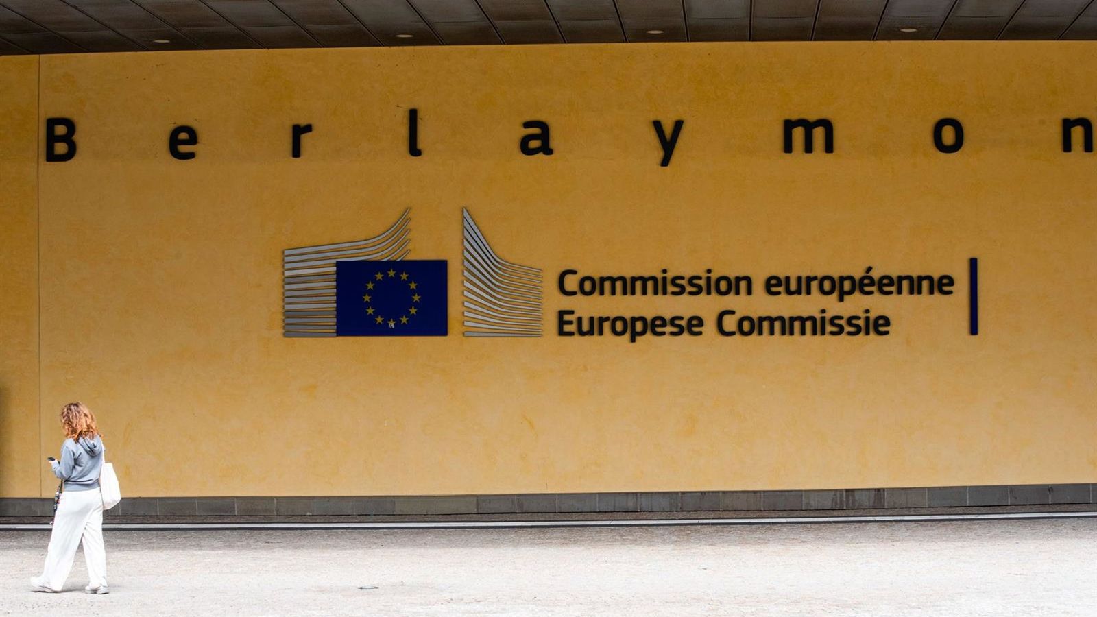 Bruxelas abre processo contra Espanha por falhas em regras de pagamentos da União Europeia
