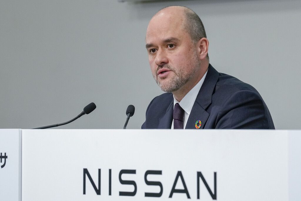 Nissan busca sobrevivência ao adotar manual chinês de produção