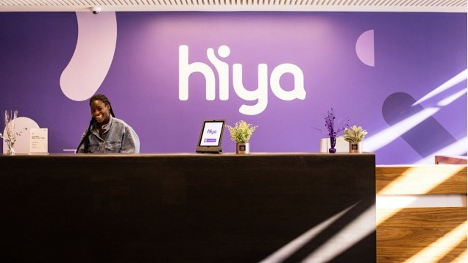 Hiya e Telefónica unem forças para identificar chamadas corporativas